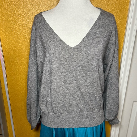 Comfiest, LINE + DOT sweater!! - Picture 2 of 12